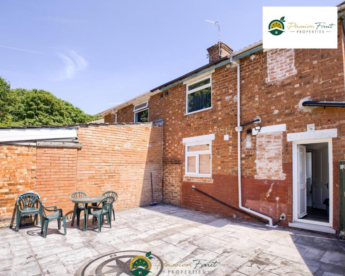3 Bedroom Coventry House By Passionfruitproperties With Free Wi-Fi, Large Garden And Driveway - 52Nrc Dış mekan fotoğraf